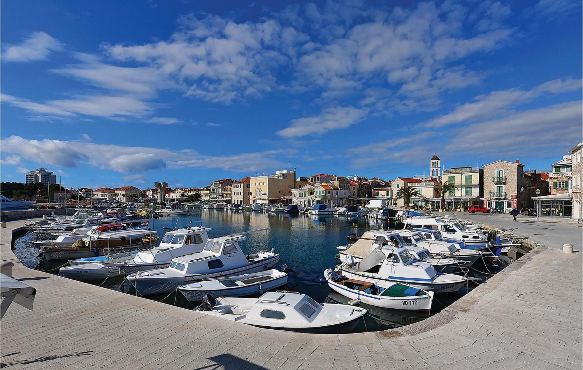4 Bedroom Cozy Apartment In Vodice Extérieur photo